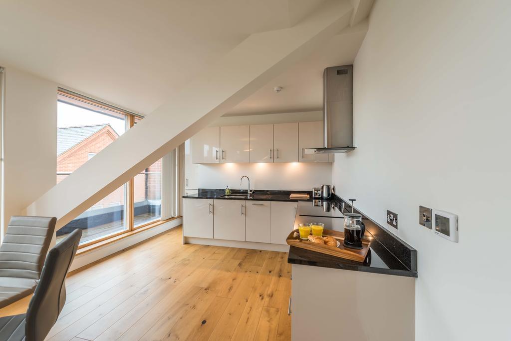 Hampden Apartments - The Victoria Γουίνσδορ Εξωτερικό φωτογραφία